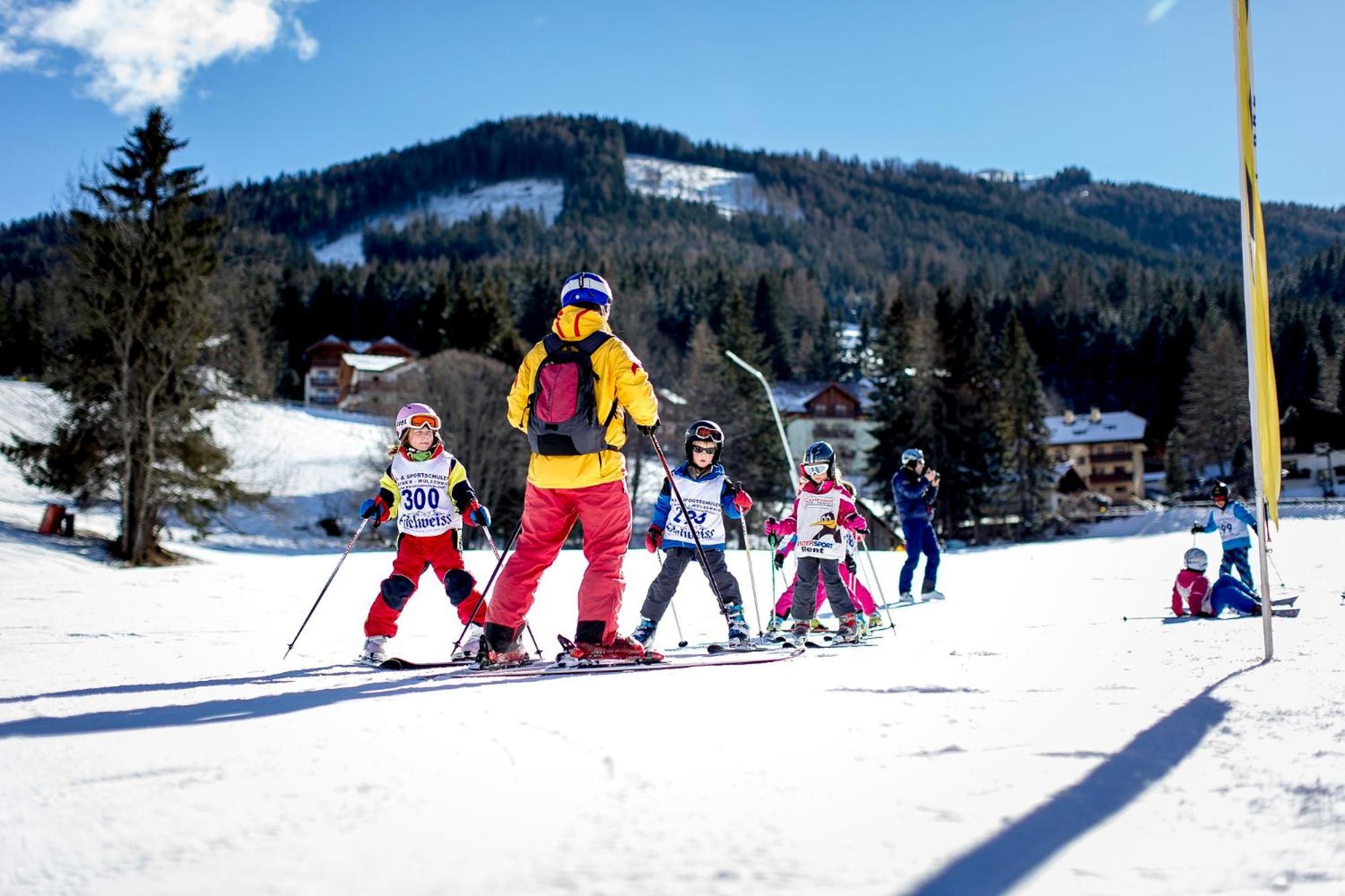 Family & Sporthotel Kaerntnerhof Bad Kleinkirchheim Exterior photo